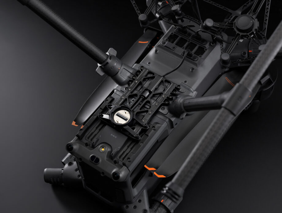 DJI Matrice 400 Third Gimbal Connector