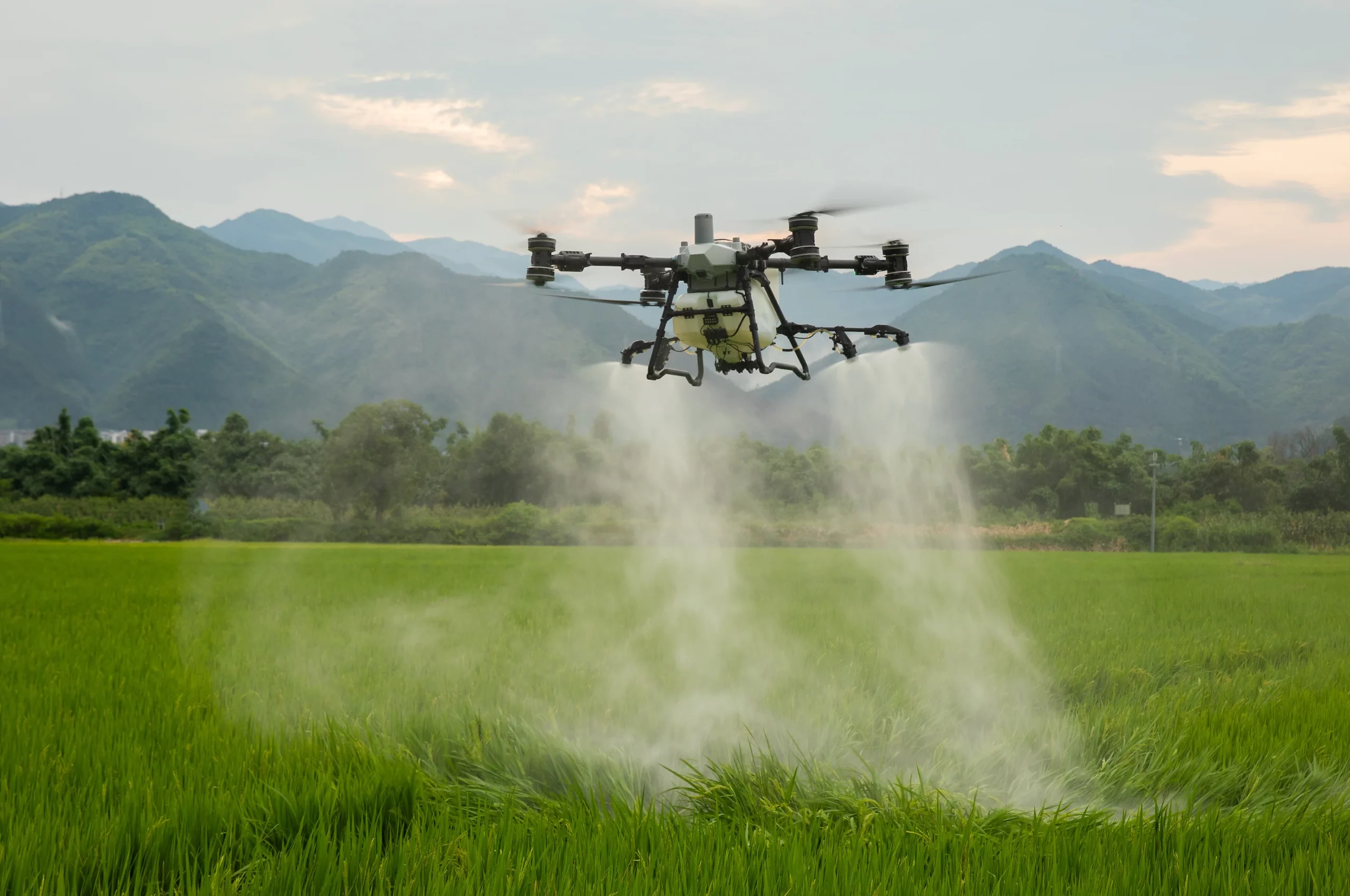 DJI Agras T100 - Spraying System